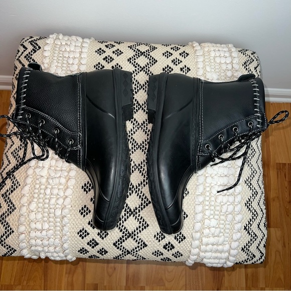 Pendleton Duck Boots - Picture 7 of 13